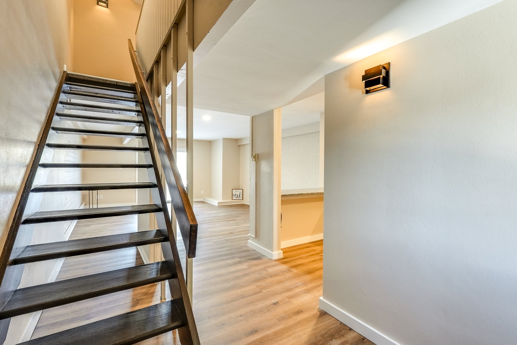 Gold Zone Valley living space